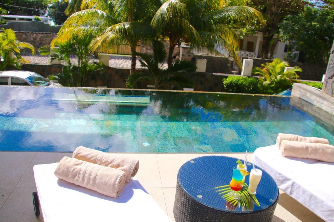 Nitzana Residences & Restaurant Pereybere Beach Bagian luar foto