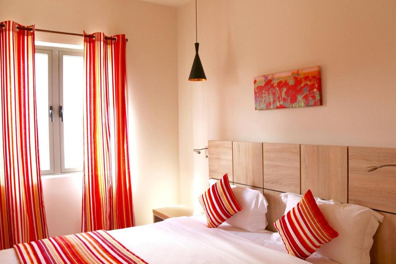 Nitzana Residences & Restaurant Pereybere Beach Bagian luar foto