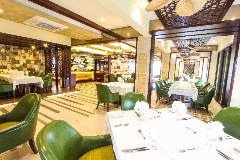 Nitzana Residences & Restaurant Pereybere Beach Bagian luar foto
