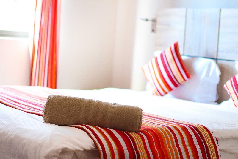 Nitzana Residences & Restaurant Pereybere Beach Bagian luar foto